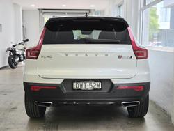 2018 Volvo XC40 D4 R-Design