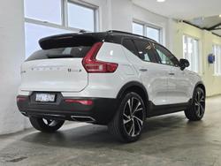 2018 Volvo XC40 D4 R-Design