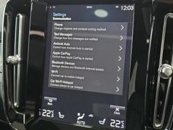 2018 Volvo XC40 D4 R-Design