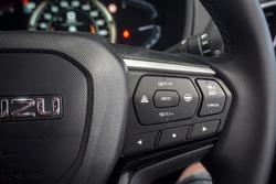 2025 Isuzu MU-X LS-T