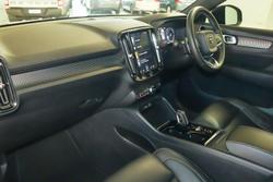 2020 Volvo XC40 T5 R-Design