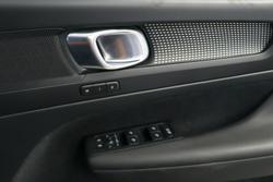 2020 Volvo XC40 T5 R-Design