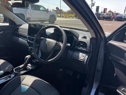 2025 Mahindra XUV3XO AX7L