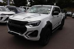 2025 Isuzu D-MAX BLADE