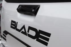 2025 Isuzu D-MAX BLADE