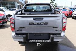 2025 Isuzu D-MAX BLADE