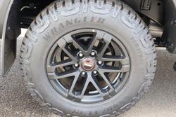 2025 Isuzu D-MAX BLADE