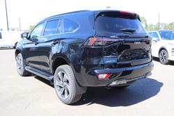 2025 Isuzu MU-X LS-T