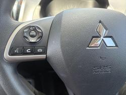 2021 Mitsubishi Mirage ES