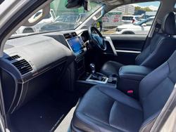 2023 Toyota Landcruiser Prado VX