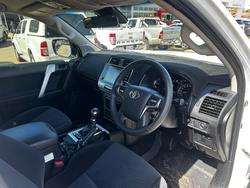 2021 Toyota Prado PRADO DSL WGN AT GXL 4277430 004 Glacier White