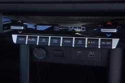 2025 Mitsubishi Triton GLX