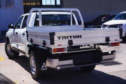 2025 Mitsubishi Triton GLX