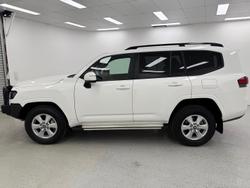 2024 Toyota Landcruiser GXL FJA300R 4X4 Dual Range Glacier White