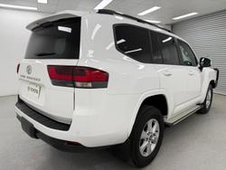 2024 Toyota Landcruiser GXL FJA300R 4X4 Dual Range Glacier White