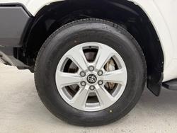 2024 Toyota Landcruiser GXL FJA300R 4X4 Dual Range Glacier White