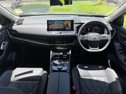 2025 Nissan T33 TI-L