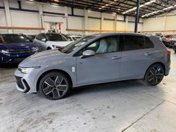 2025 Volkswagen Golf 110TSI R-Line