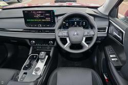 2025 Mitsubishi Outlander LS