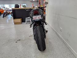 2024 Triumph STREET TRIPLE R SILVER ICE