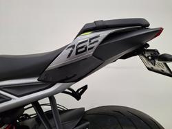 2024 Triumph STREET TRIPLE R SILVER ICE