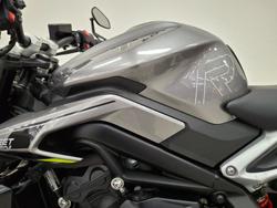 2024 Triumph STREET TRIPLE R SILVER ICE