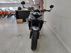 2024 Triumph STREET TRIPLE R SILVER ICE