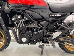 2026 Kawasaki Z900RS SE Z Black