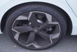 2025 SKODA Superb 195TSI Sportline