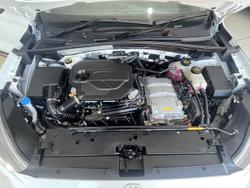 2024 MG ZS Essence Hybrid+