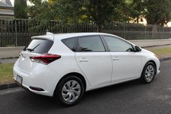 2017 Toyota Corolla Ascent ZRE182R Glacier White