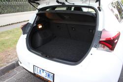 2017 Toyota Corolla Ascent ZRE182R Glacier White