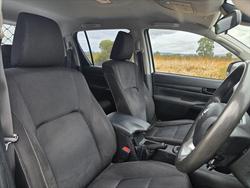 2020 Toyota Hilux SR