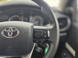 2020 Toyota Hilux SR