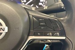 2021 Nissan Navara SL