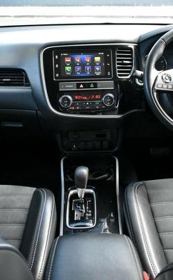 2019 Mitsubishi Outlander LS