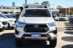 2024 Toyota Hilux SR