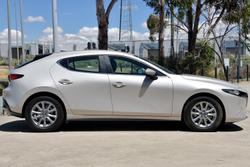 2025 Mazda 3 G20 Pure