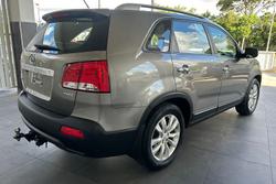 2011 Kia Sorento SLi
