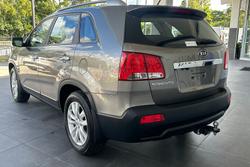2011 Kia Sorento SLi
