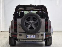 2024 Land Rover Defender 110 P400 X-Dynamic SE