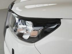 2020 Toyota Hilux SR