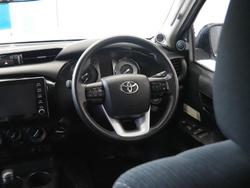 2020 Toyota Hilux SR