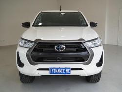 2020 Toyota Hilux SR