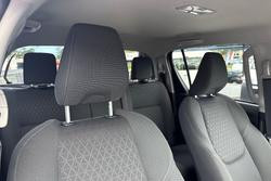 2025 Toyota Hilux SR5 48V