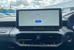 2025 Toyota Hilux SR5 48V