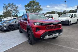 2025 Toyota Hilux SR5 48V