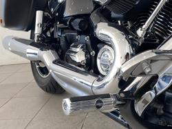 2020 Harley-Davidson Sport Glide 107 (FLSB) Softail Blue