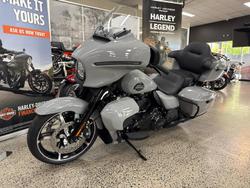2025 Harley-Davidson Street Glide Ultra 117 (FLHXU) Touring Grey