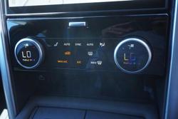 2025 Land Rover Discovery D350 Dynamic SE